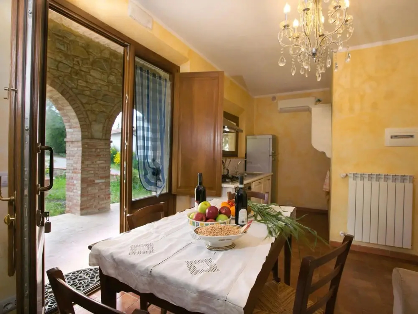 Charming Tuscan Farmhouse