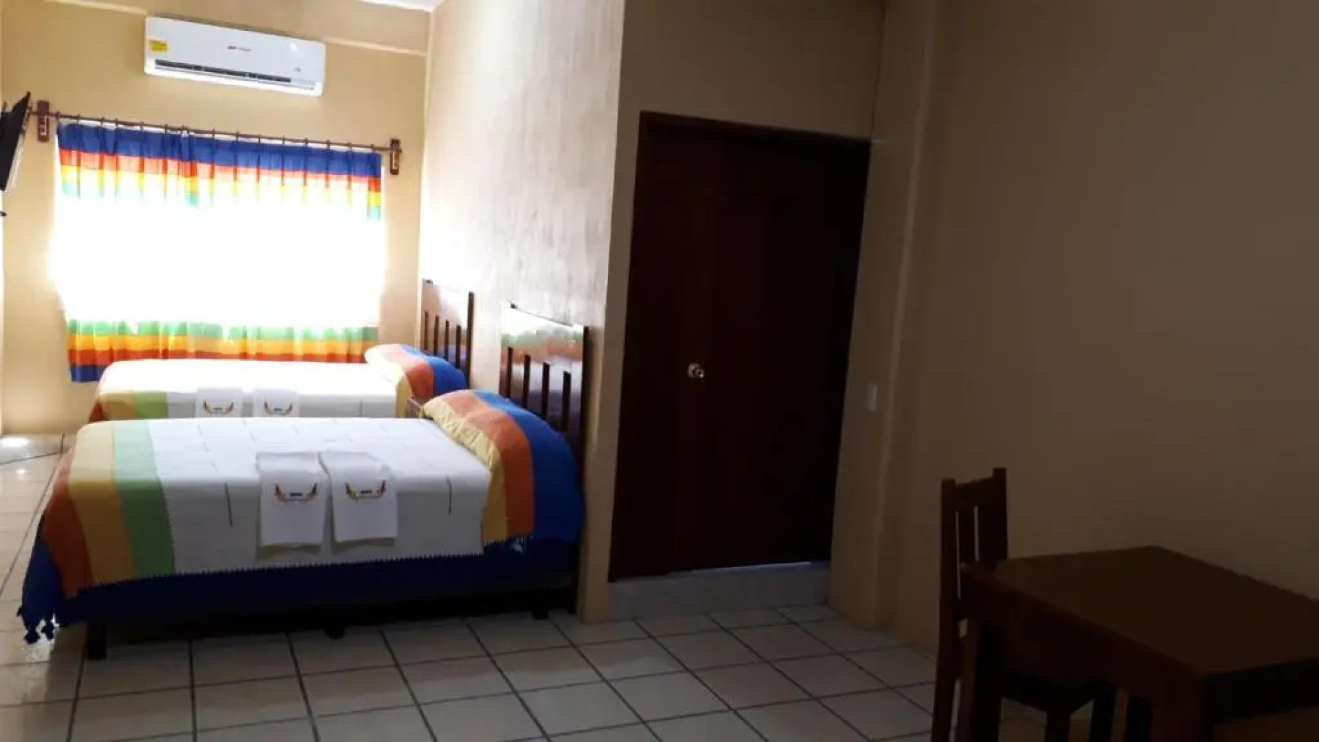 Hotel Alebrijes