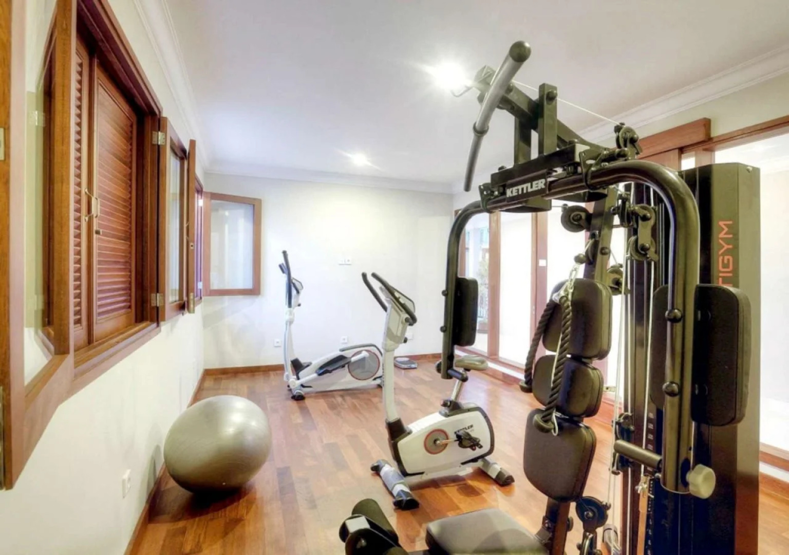 Seminyak Lagoon All Suites Hotel