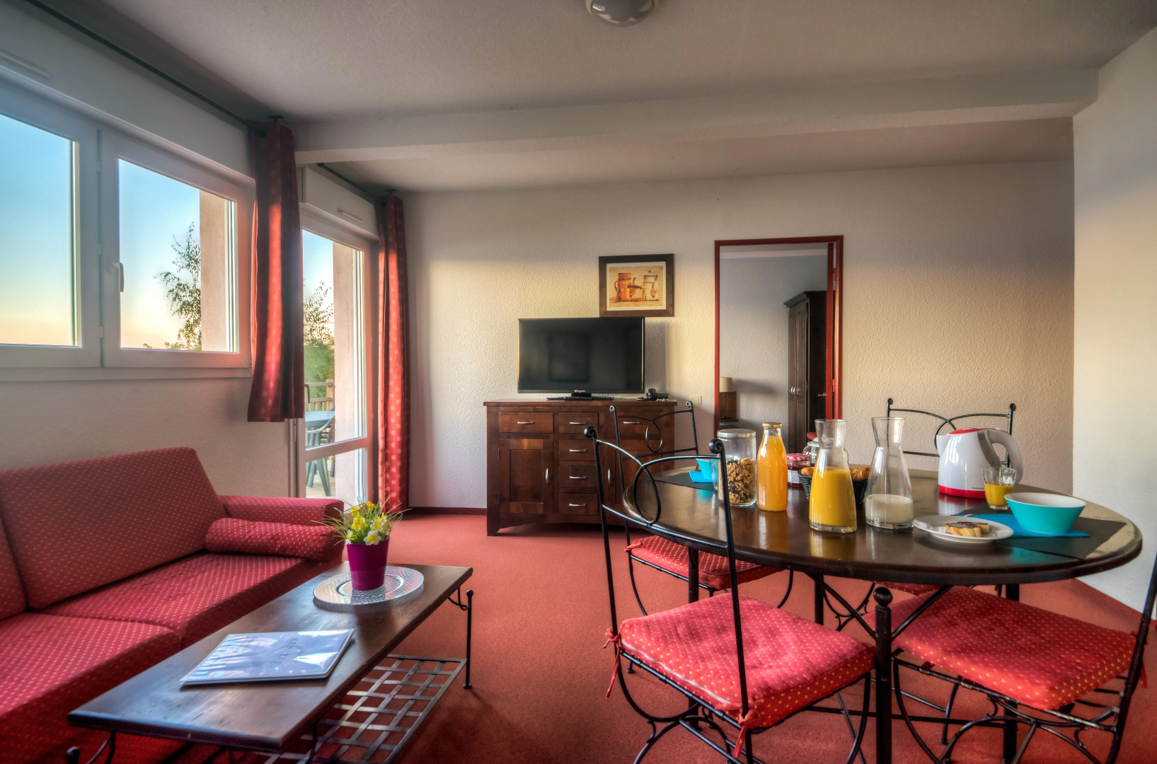 Zenitude Hotel-Residences Les Terrasses du Lac