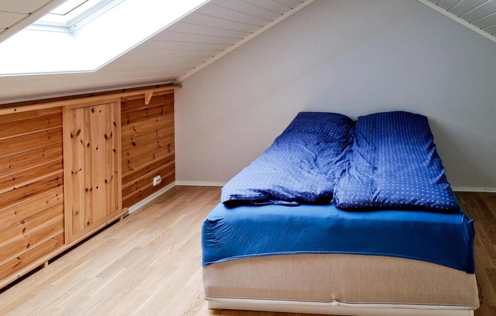 Amazing Home in Spangereid With Wifi and 5 Bedrooms