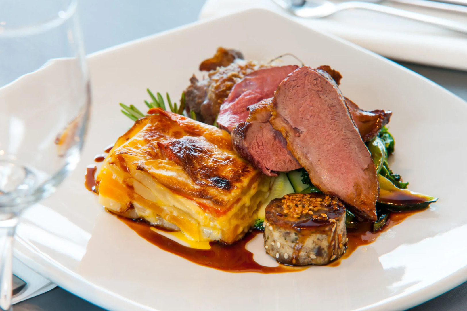 Holiday Inn Salisbury - Stonehenge by IHG