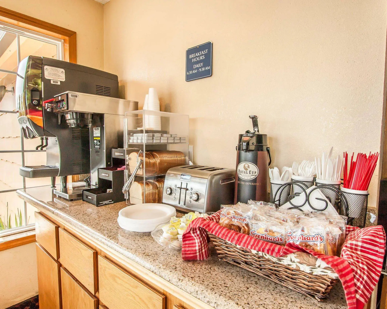 Rodeway Inn & Suites Portland West - Beaverton