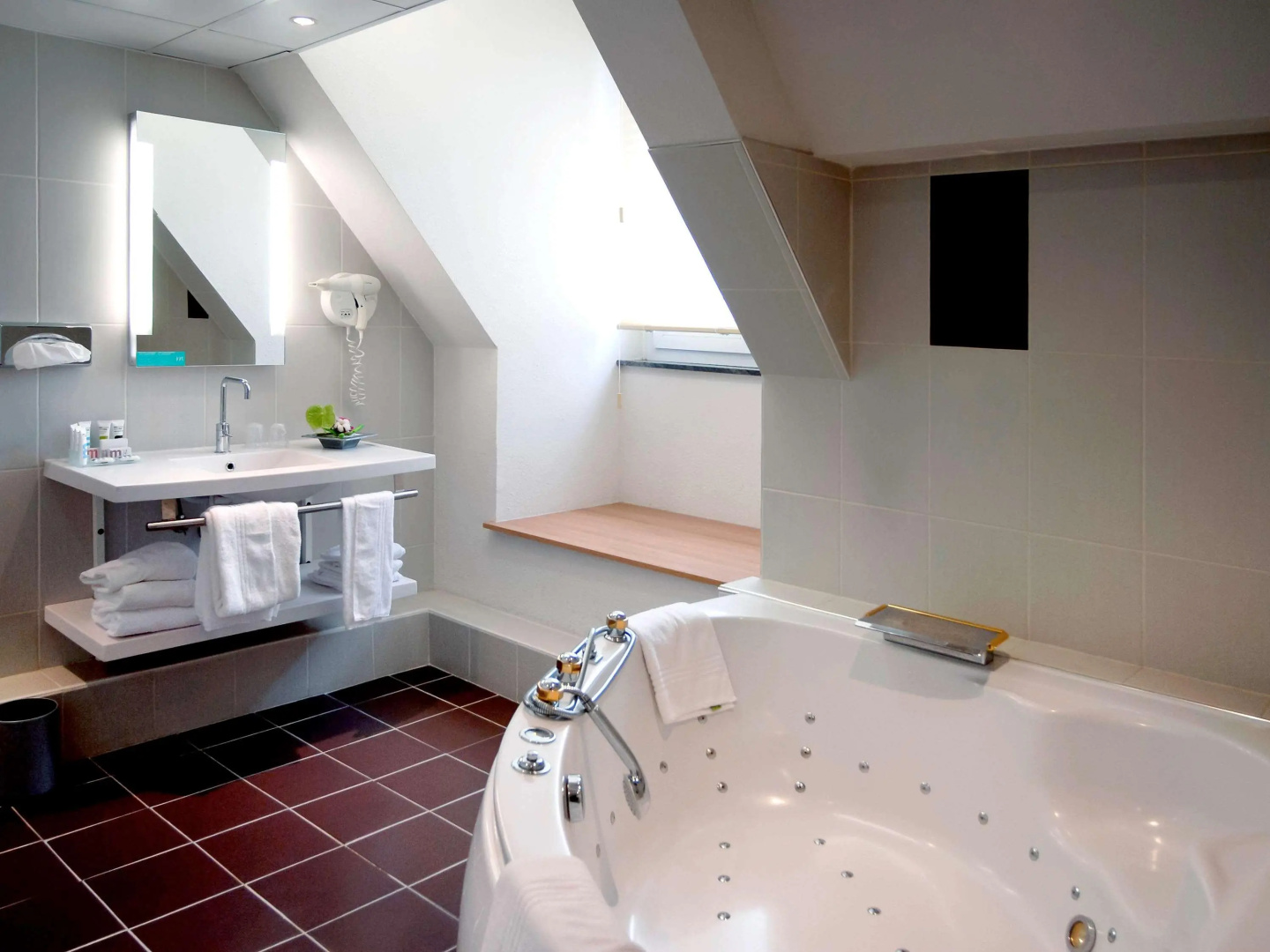 Hôtel Mercure Abbeville Centre - Porte de La Baie de Somme