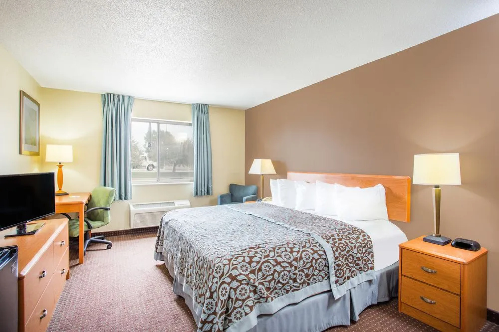 Days Inn Evansdale Waterloo