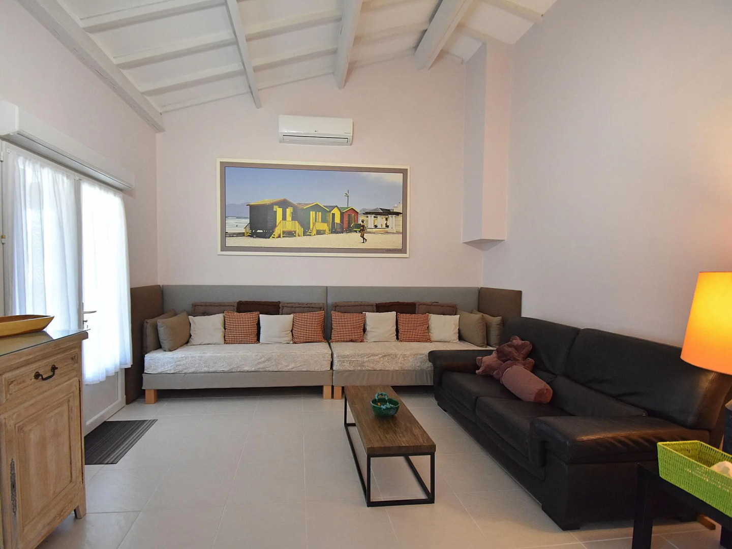 Villa. Near Callian Centre. Private Terrace. Private Garden. Boules Court