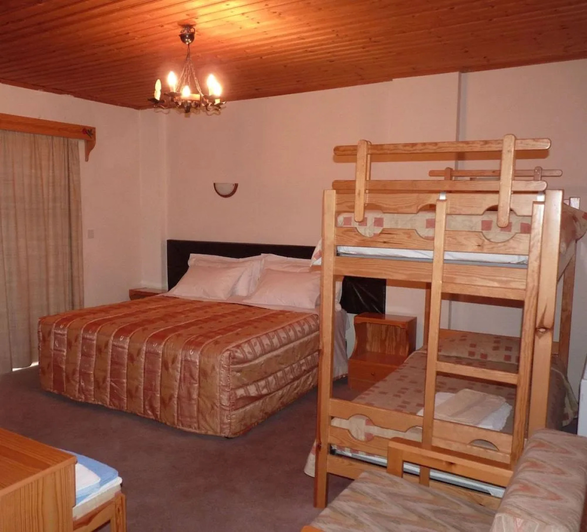 Mountain Rose Garden Hotel