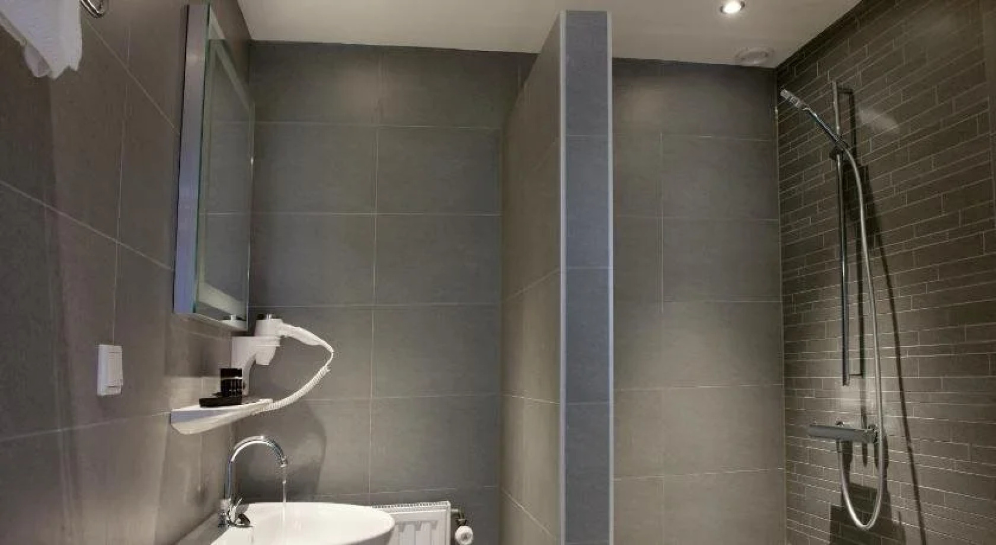 Hotel-Restaurant Thuis!