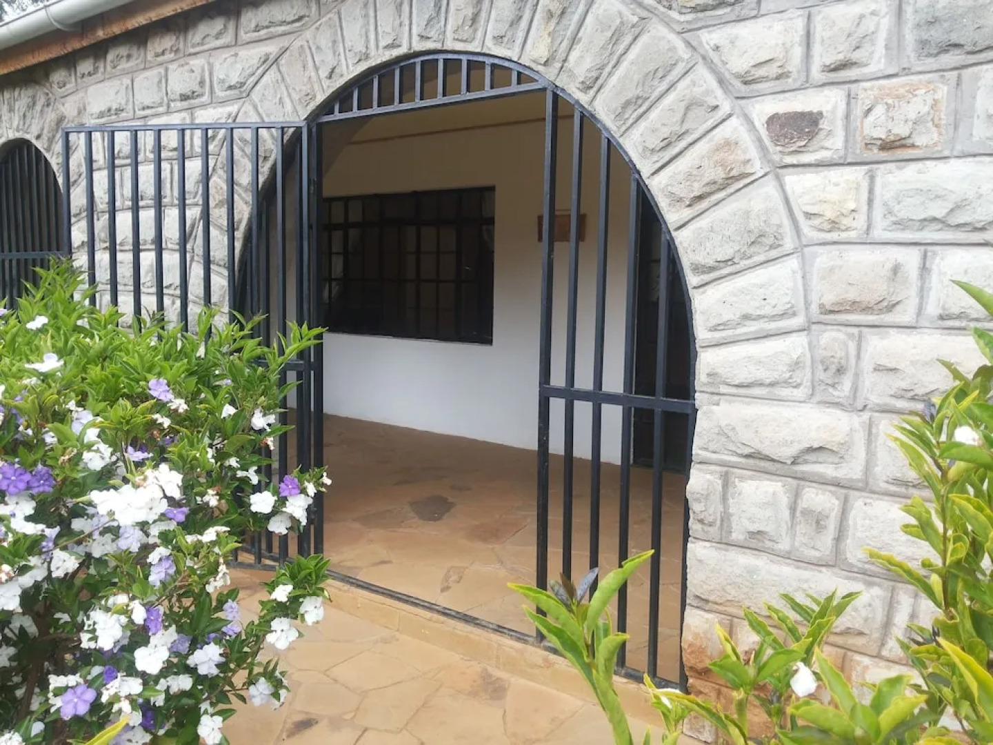 Green Leaves Homestay