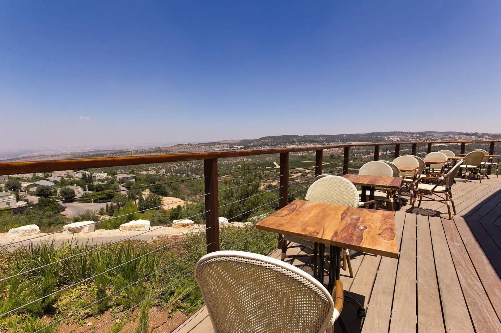 Shoresh Green Hills Family Suites Hotel