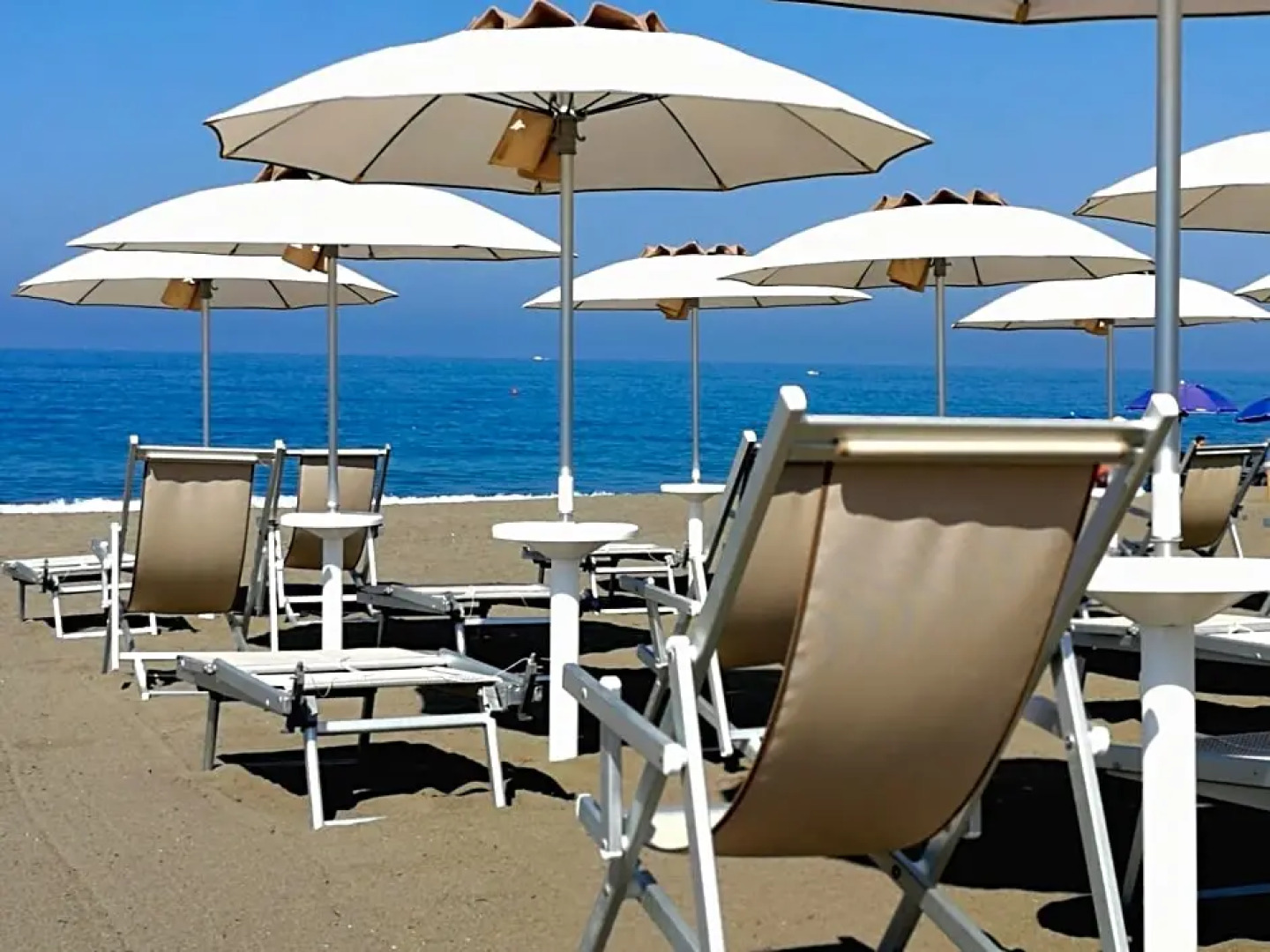 CSA Holiday House Hotel