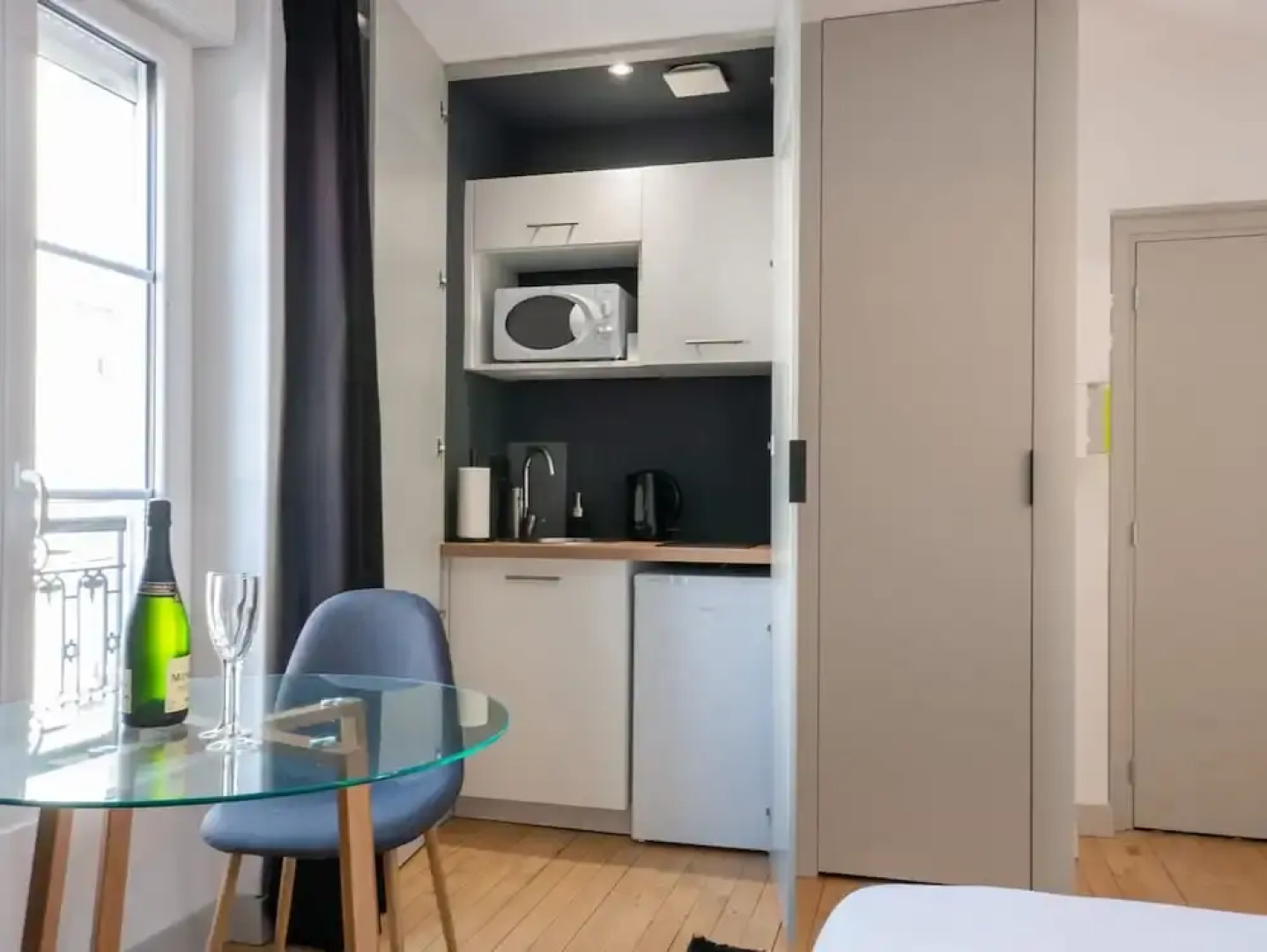 Relax & Recharge: Elegant Home With Sauna