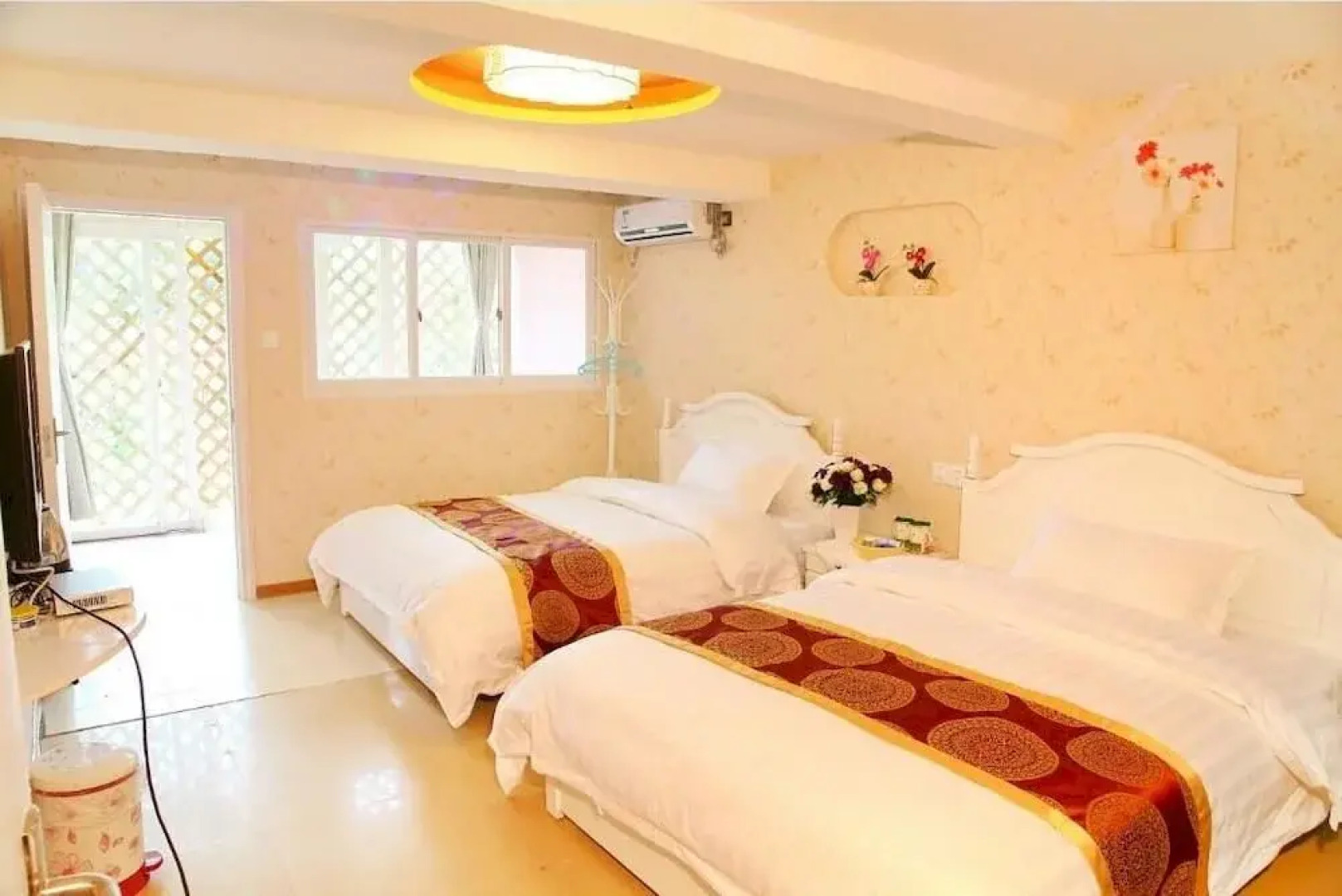 Xiamen Bloom Pinellia Holiday Home