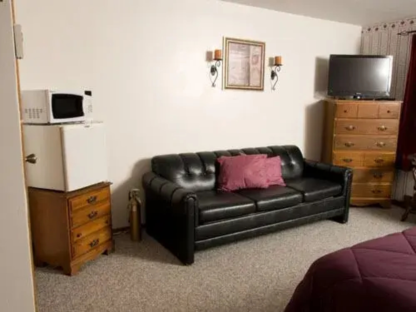 Valhalla Hillside Inn