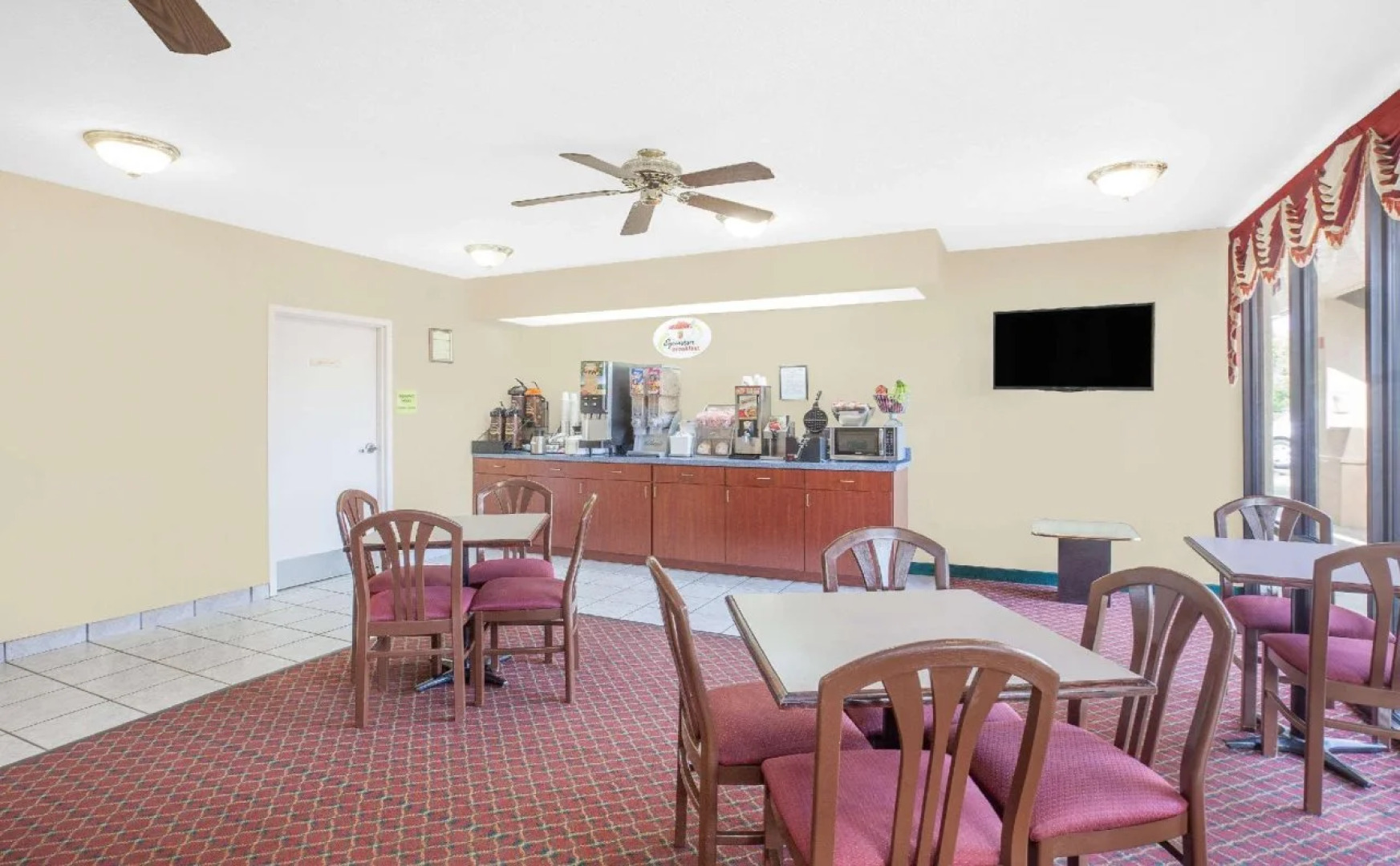 Super 8 by Wyndham Bulls Gap Greeneville Area