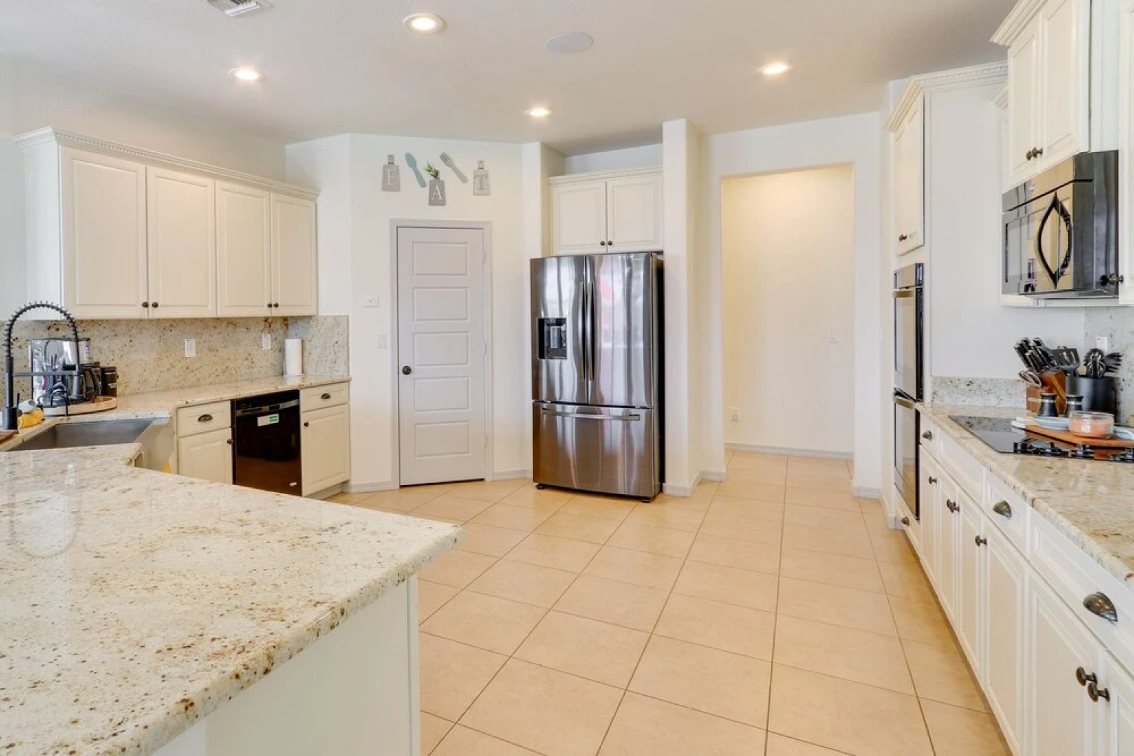 Maricopa Home w/ Heated Pool + Hot Tub!