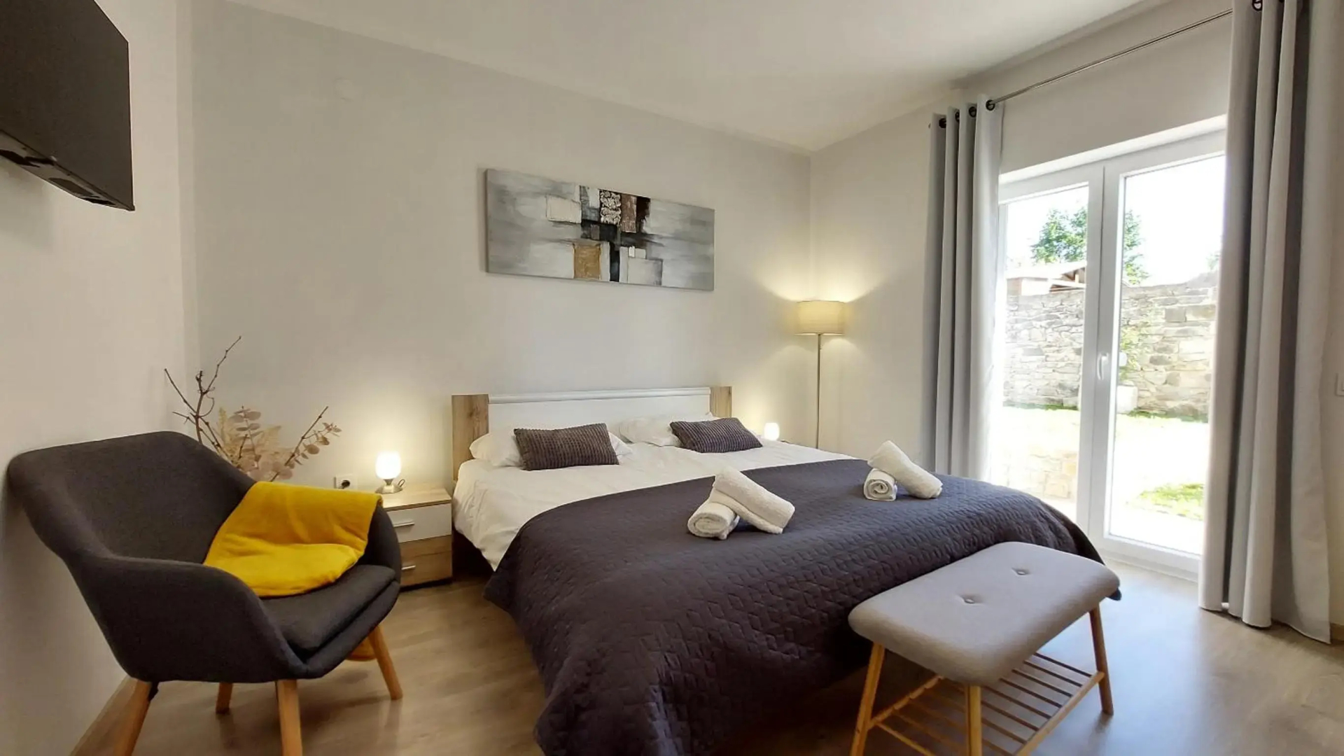 Villa Amoena with pool and sauna near Novigrad