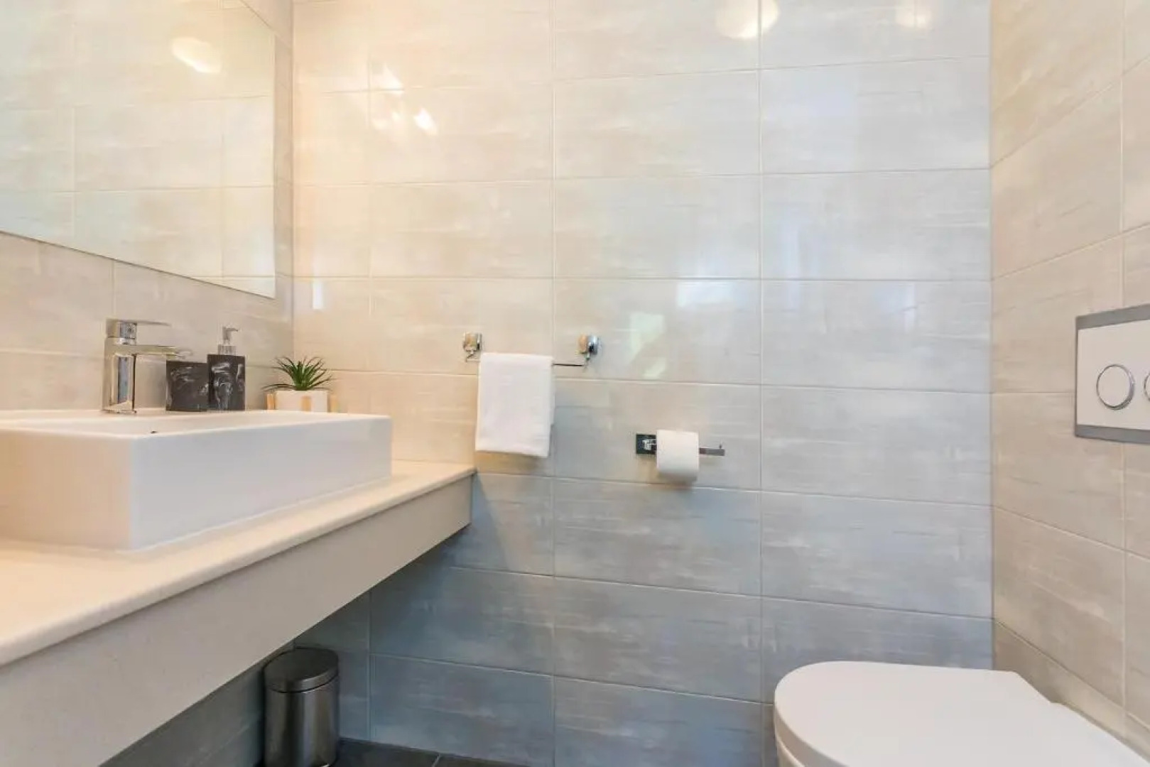 VILLA SKURA private heated pool 32m2, summer kitchen, 4 bedrooms, garden