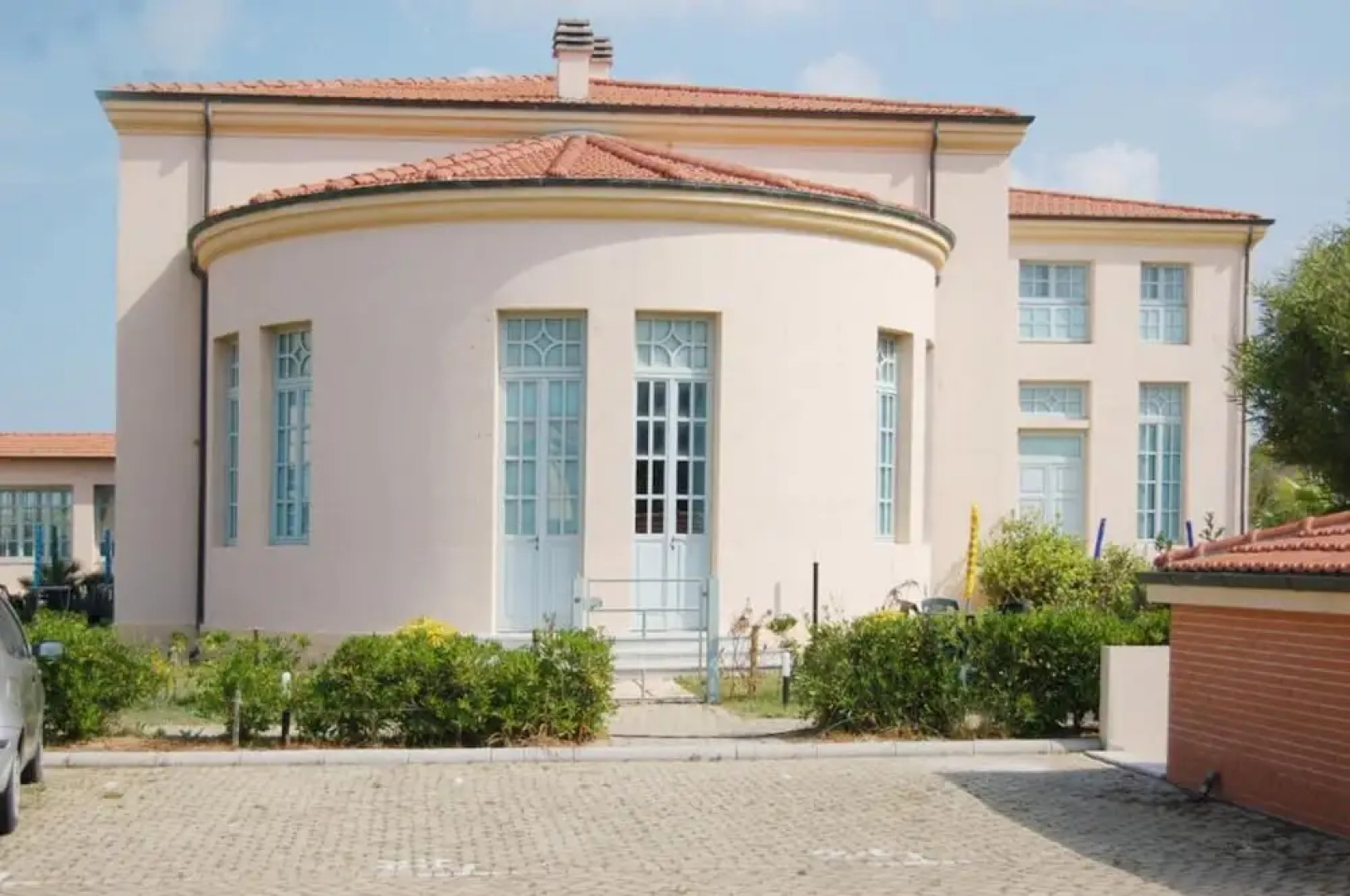 Apartment With one Bedroom in Calambrone, With Wonderful sea View, Shared Pool, Enclosed Garden - Near the Beach