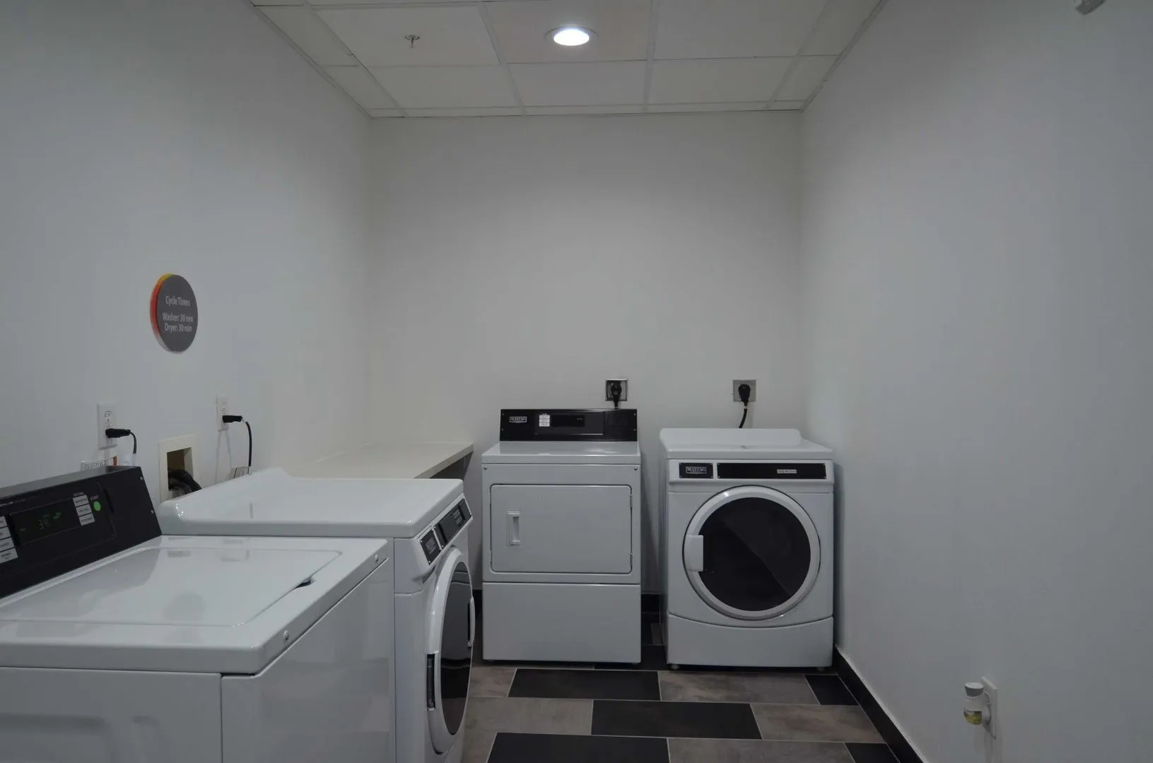 GLō Best Western Enid OK Downtown/Convention Center Hotel