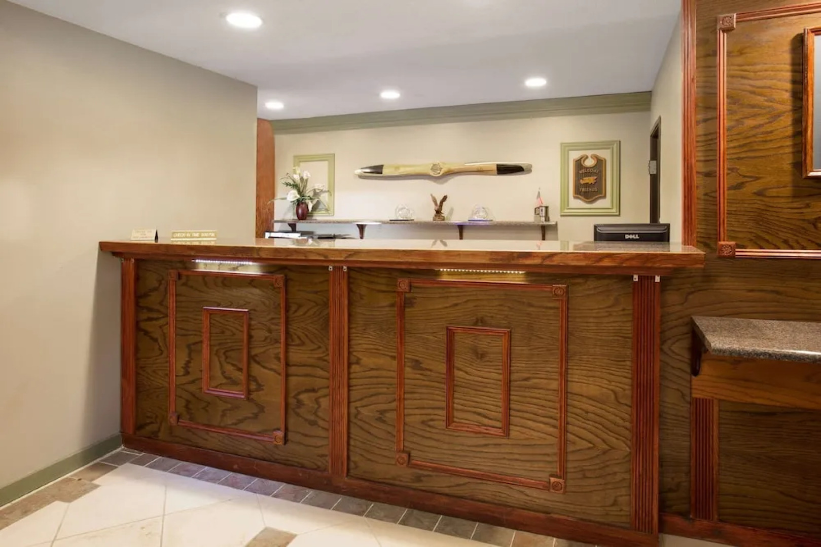 Super 8 Oshkosh Airport