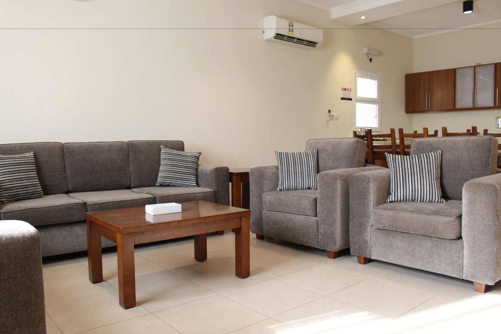 Al Jar Resort - Families Only