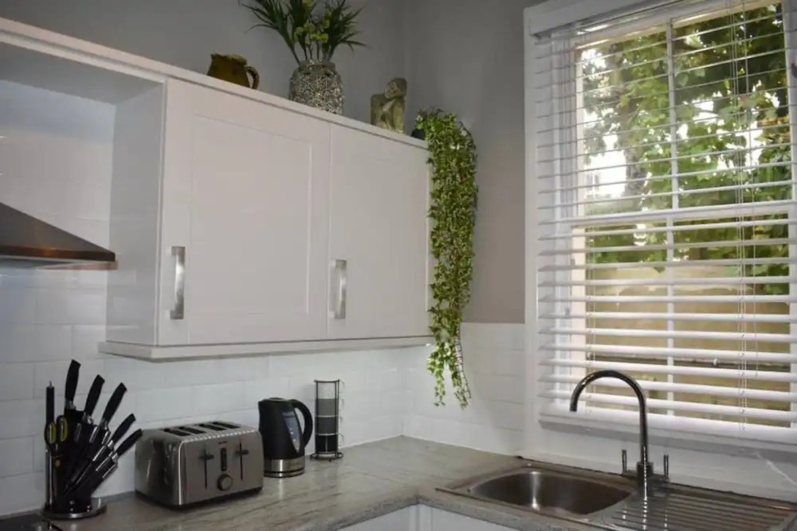 2 Bedroom Apartment Near Seafront in Brighton