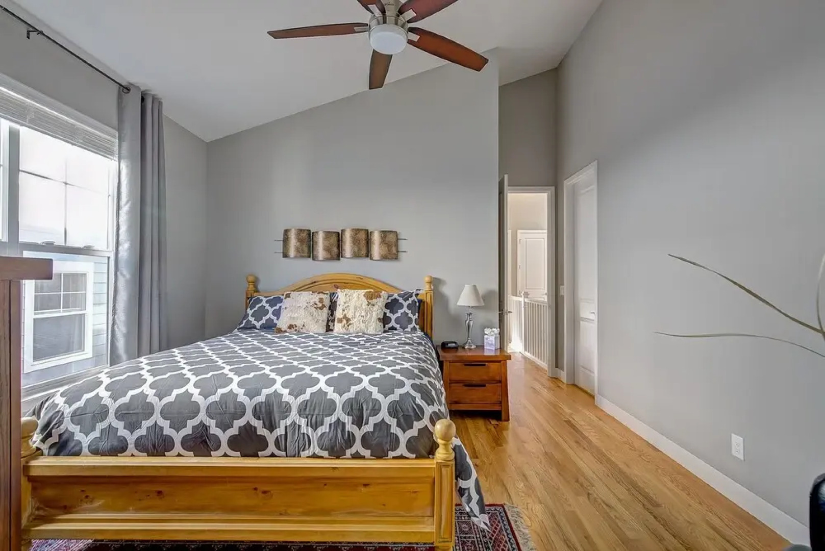 Beautiful New Denver Home! Sleeps 12!