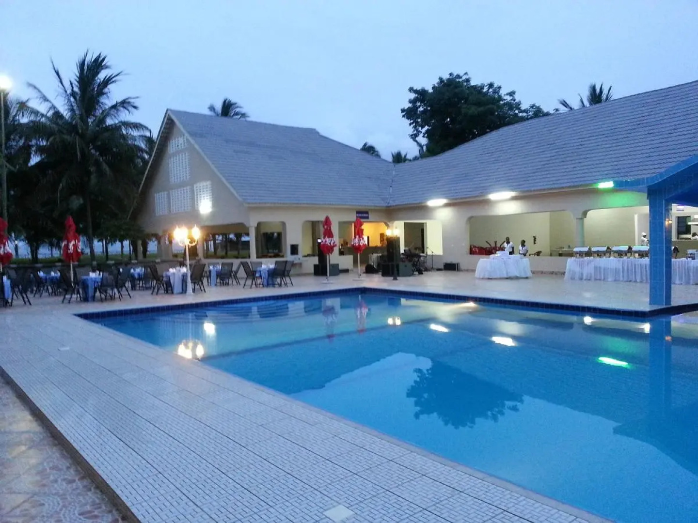 Oceanic Bay Hotel & Resort