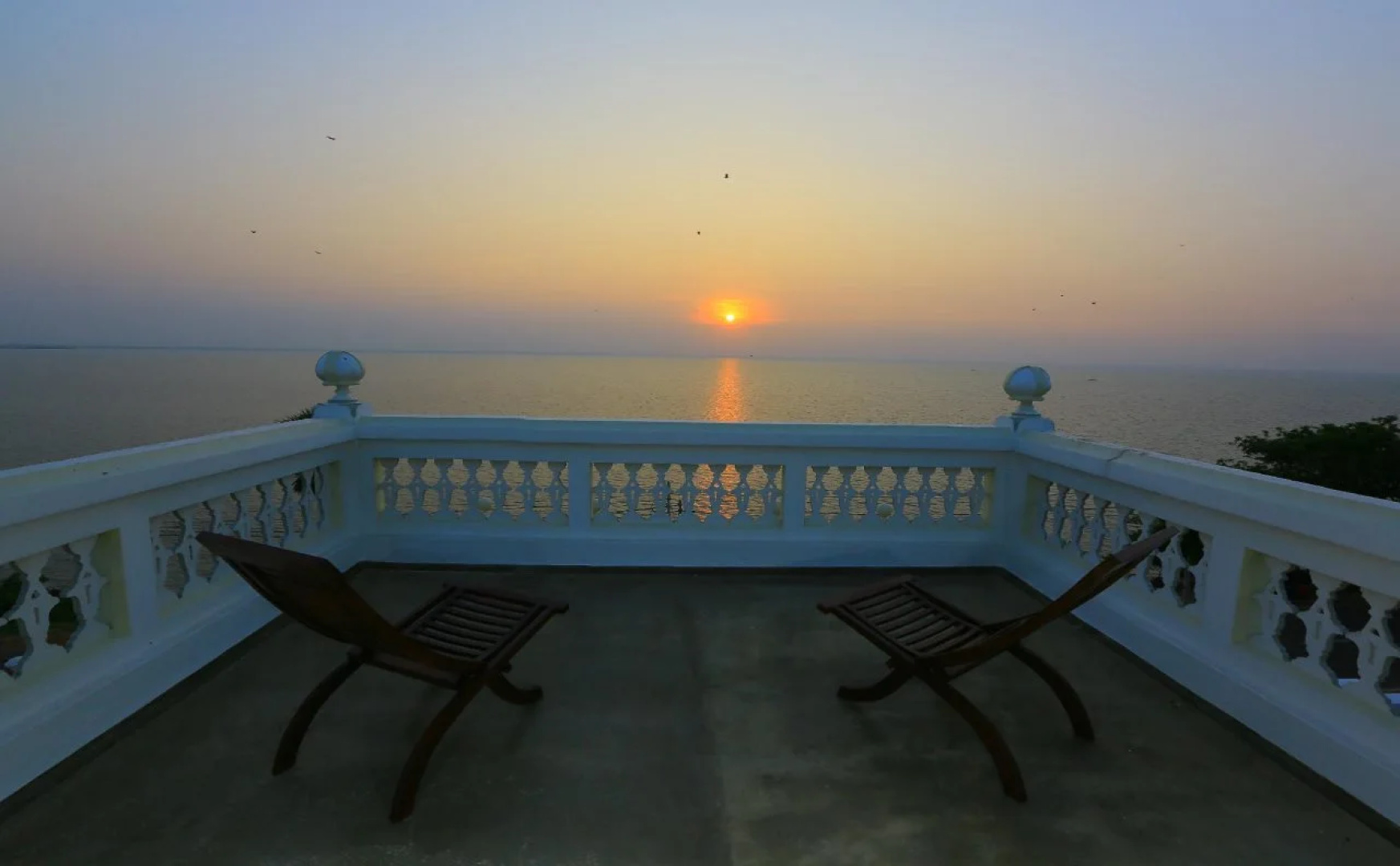 Yoho Monsoon Villa