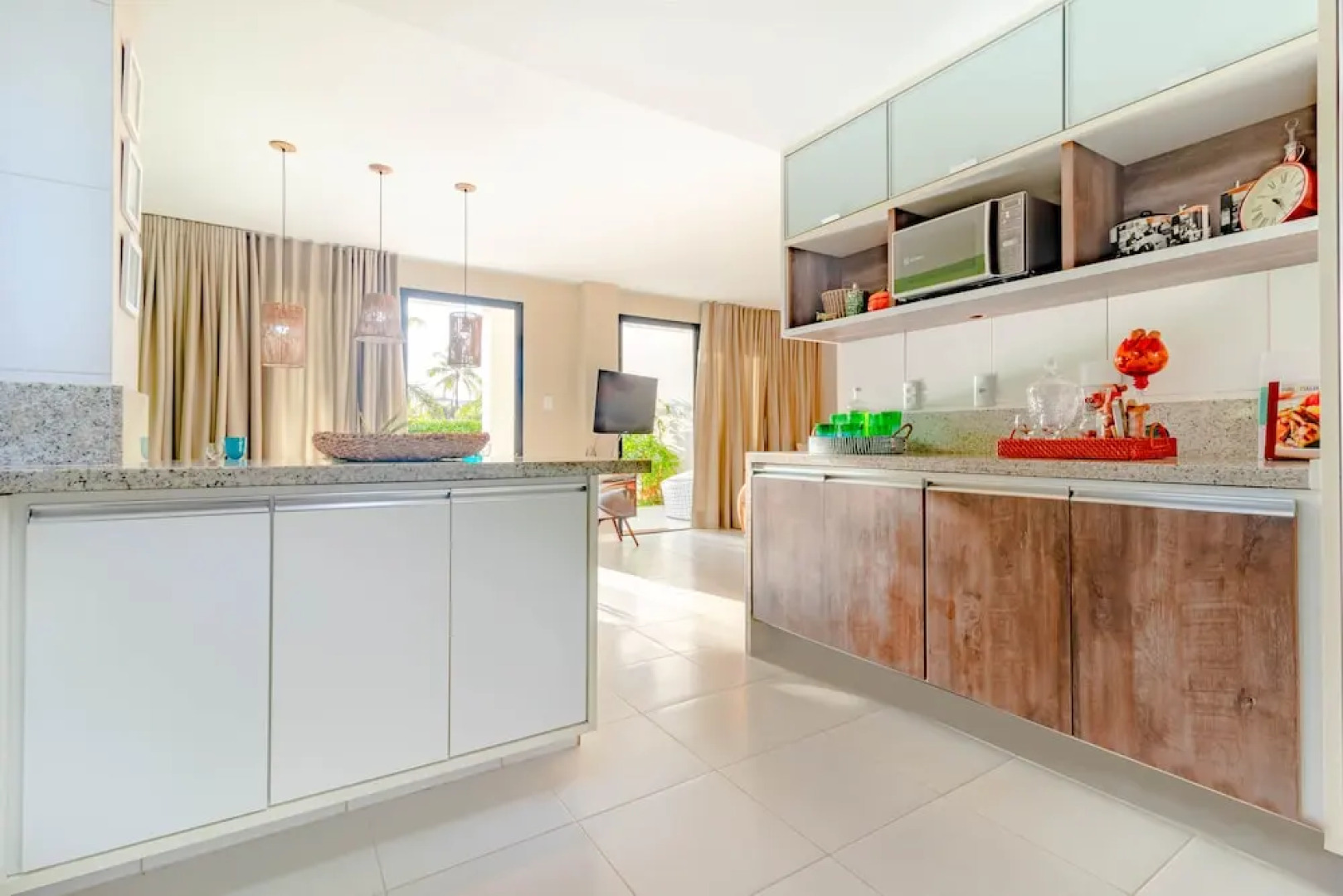 PF06 Ótimo Ap 2 Quartos - Praia do Forte