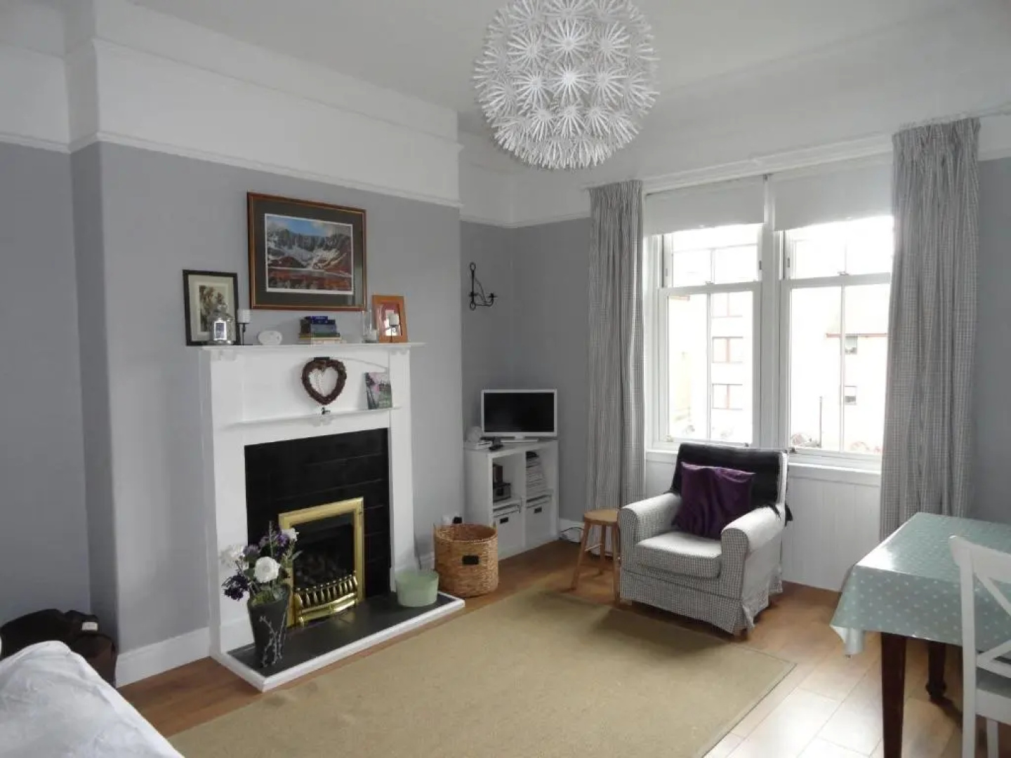 Peebles Cottage Apartment with River View and Bike Store