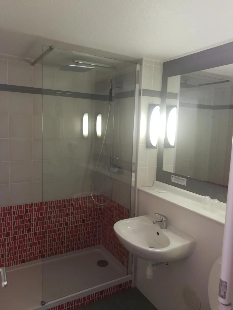 Hotel Rouen Sud - Oissel Rond Point des Vaches