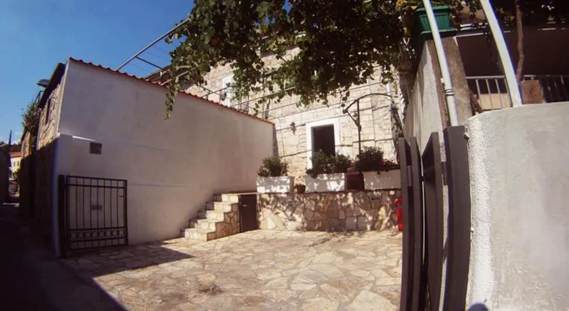 A Little House In The Bay