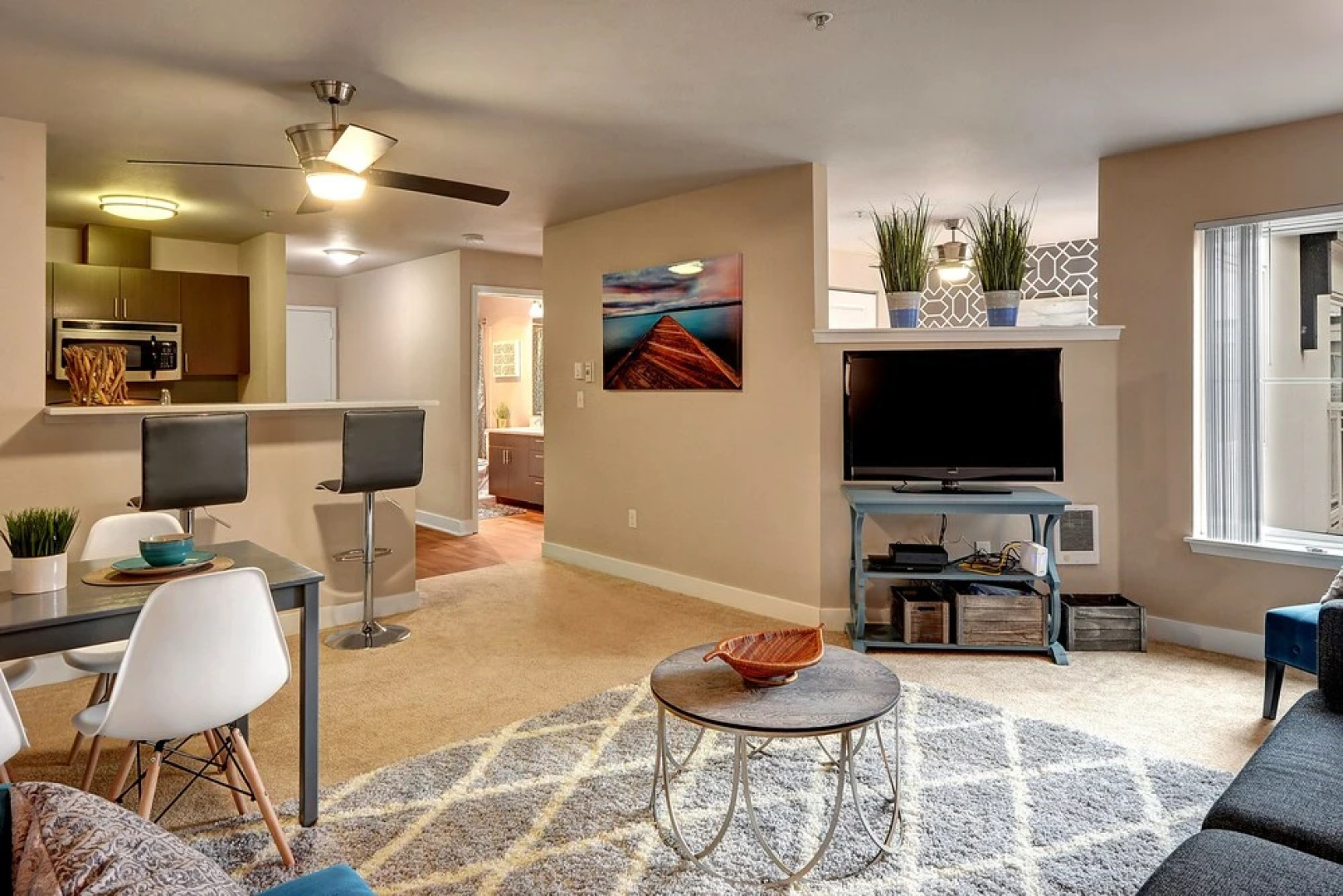 Fountain Court Jewel Suite - Two Bedroom Apartment