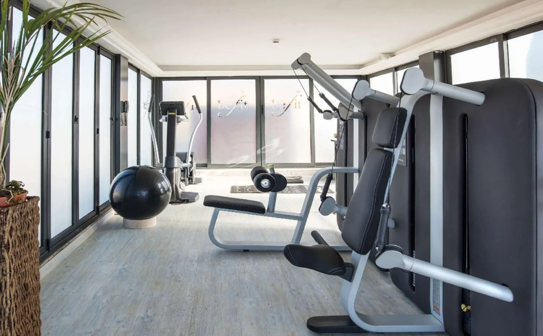 Room Select Via Veneto