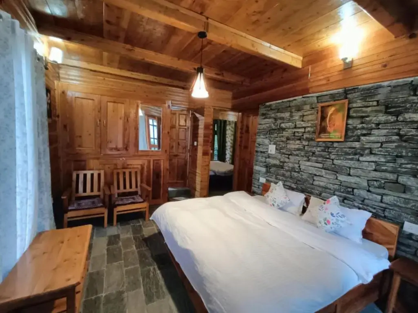 Ishan Log Huts- Boutique Homestay- since 1999