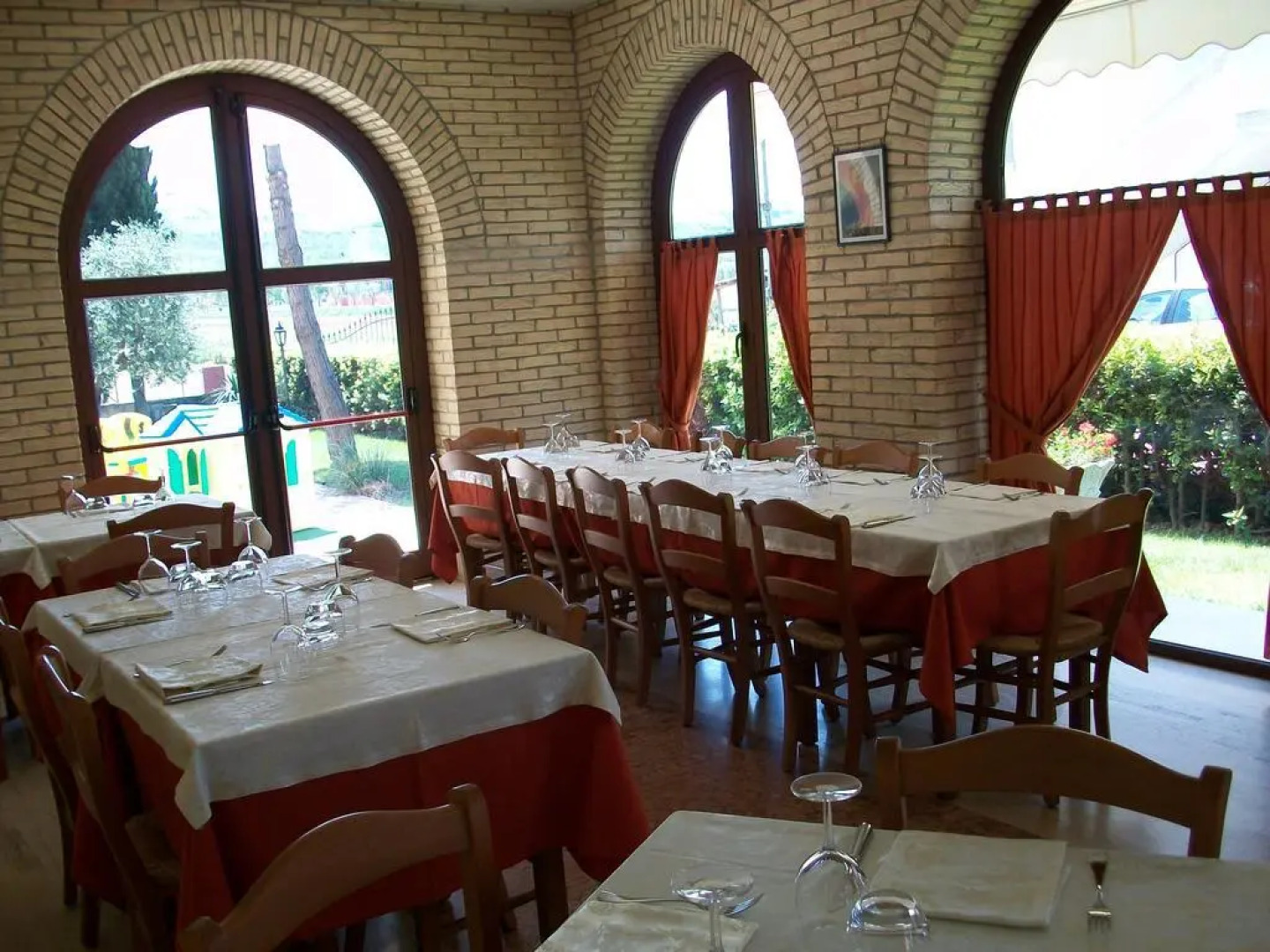 Hotel Ristorante Casa Rossa