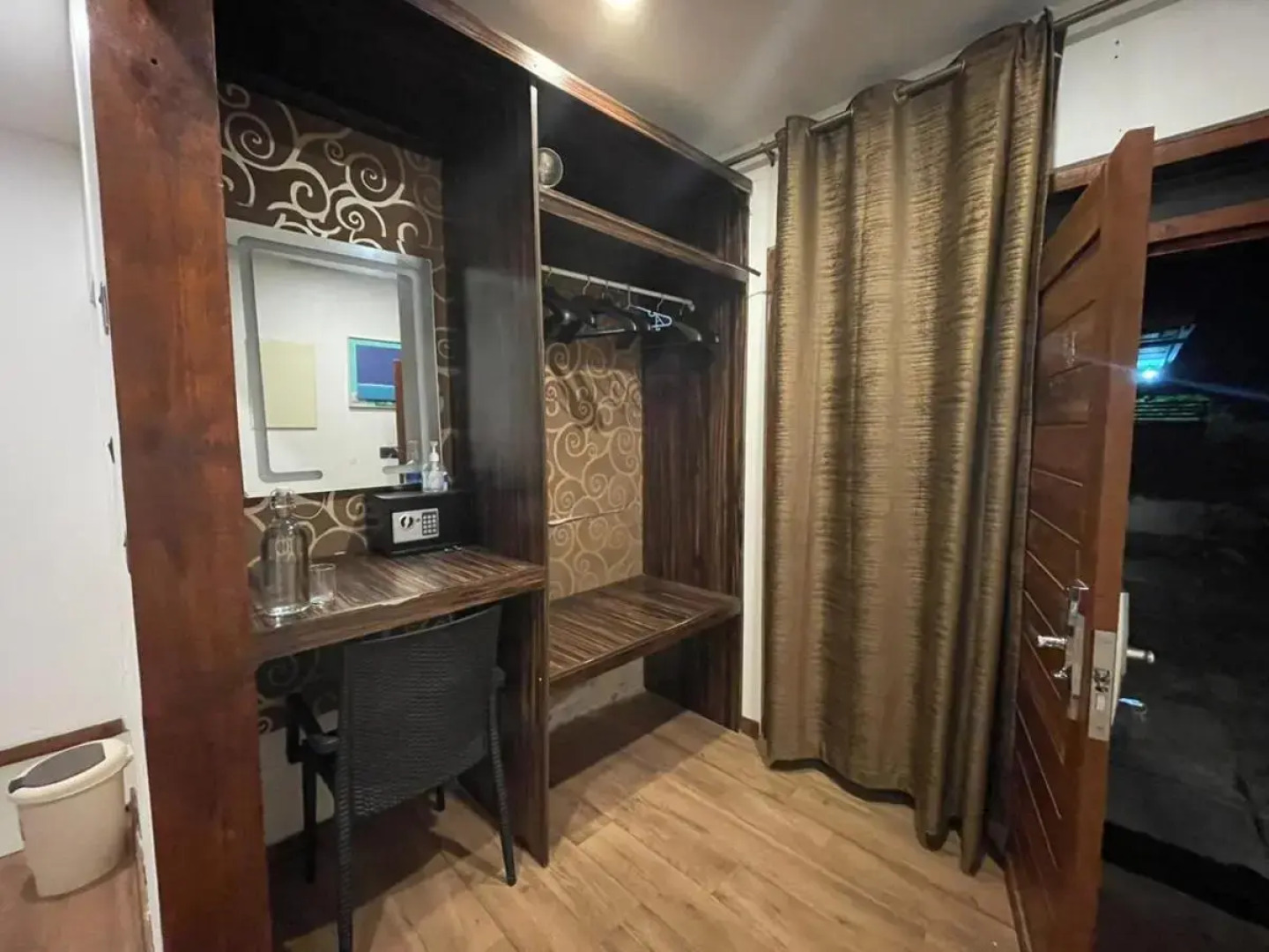 Himeyn Beach Inn   Ocho Homes By Eight Continents