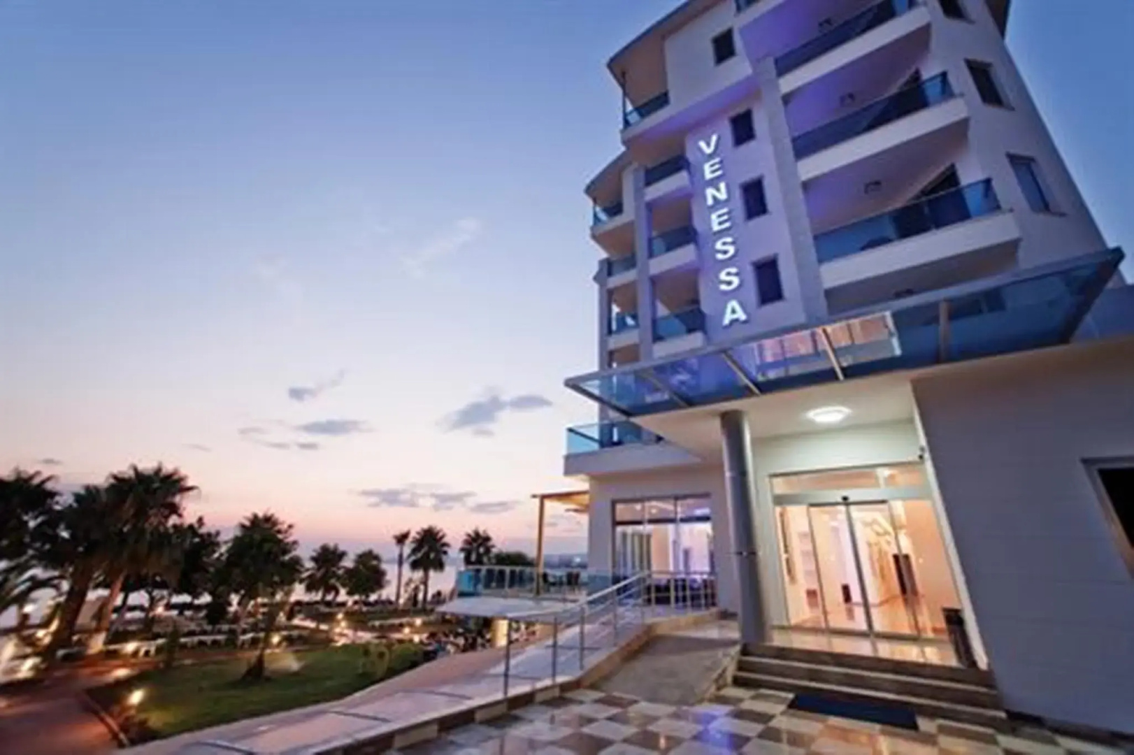Отель Venessa Beach 