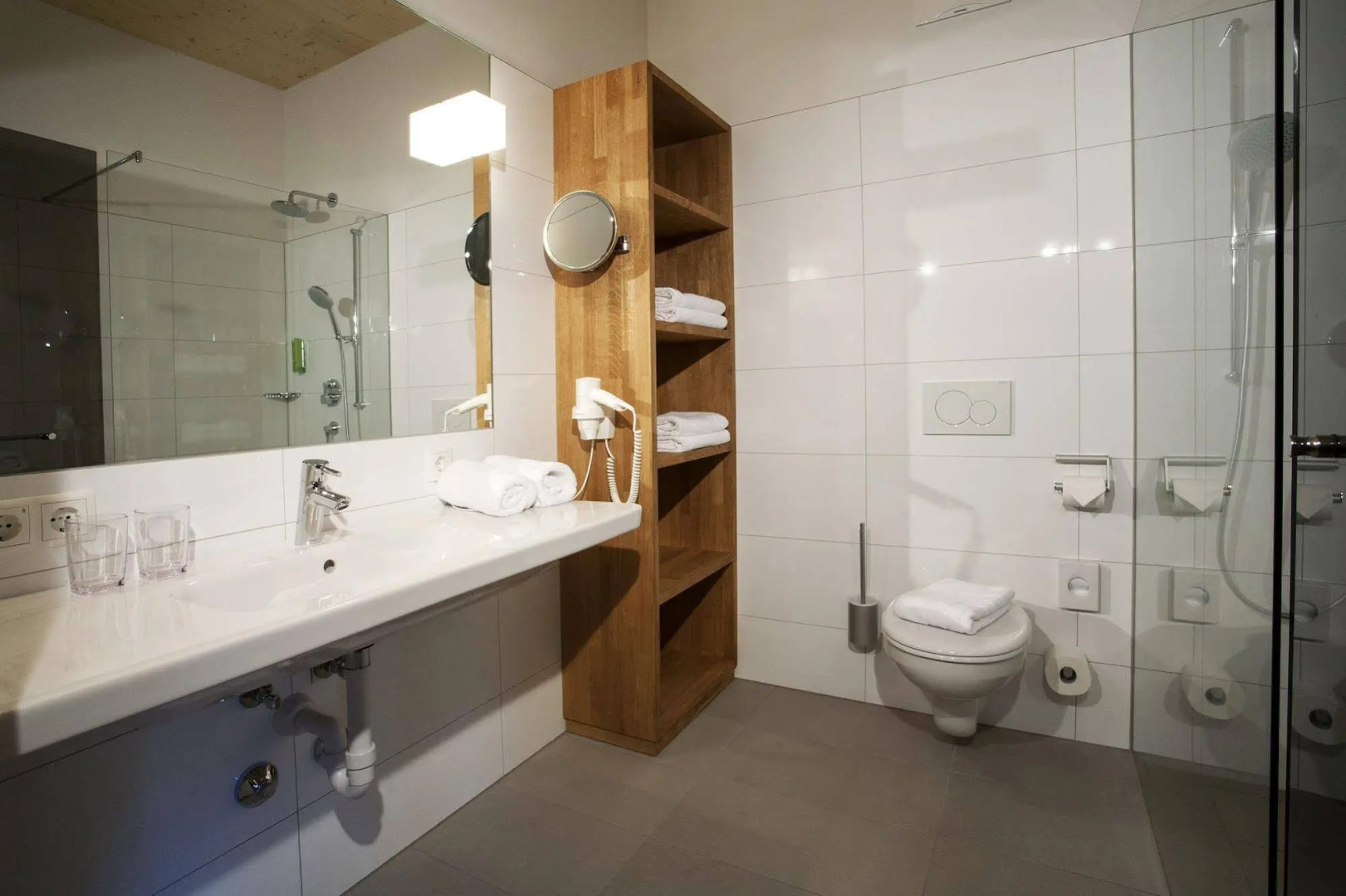 natürlich Hell. Aparthotel & Camping