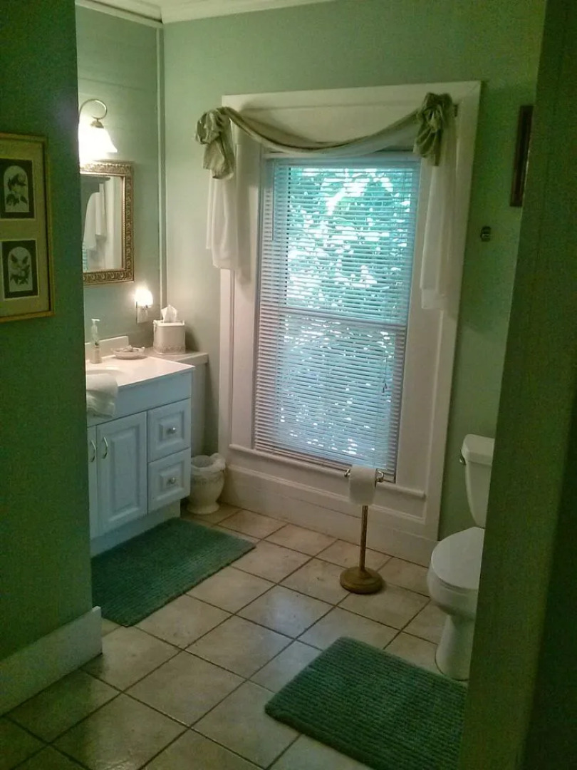 The Old Carrabelle Hotel