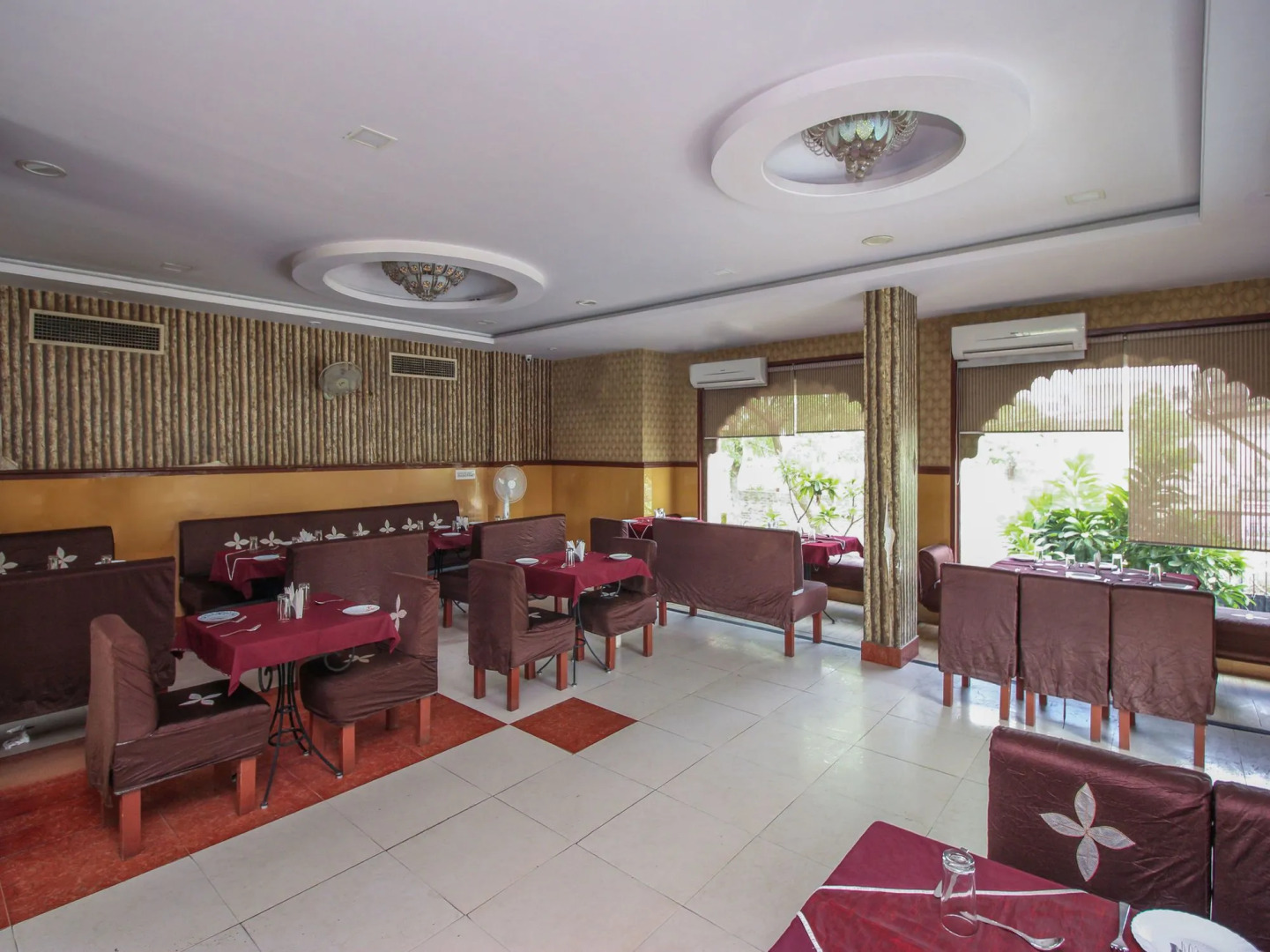 Mahal Rajwada Resort