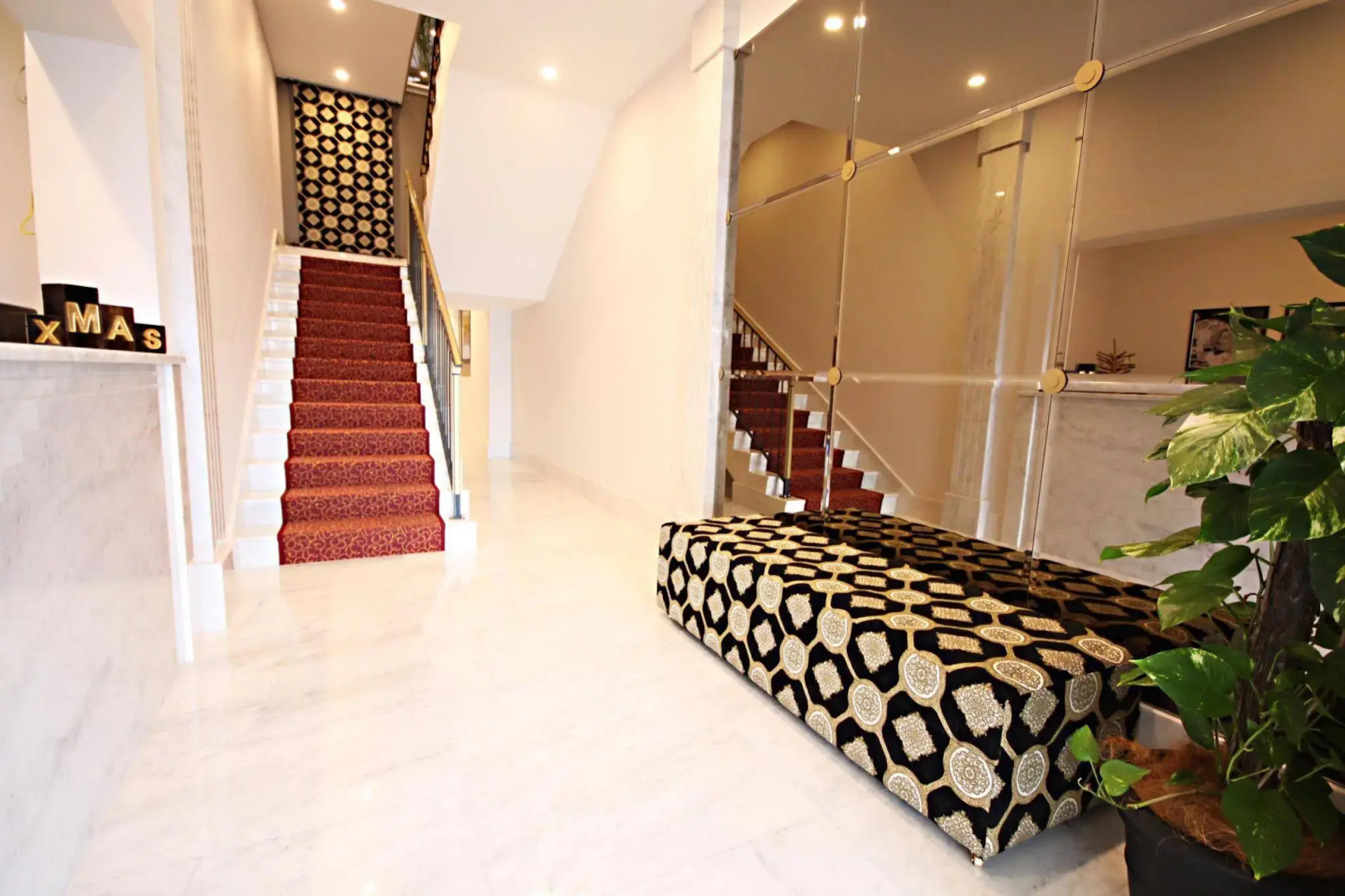 The Abbott Boutique Hotel