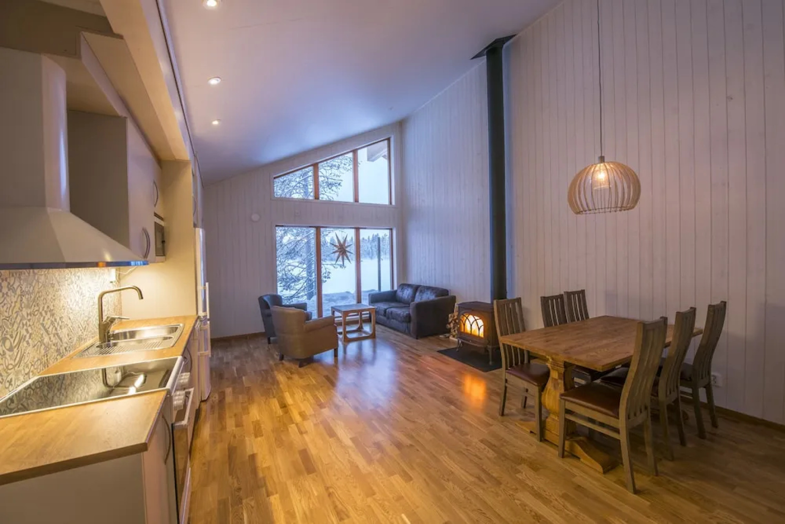 Pinetree Lodge