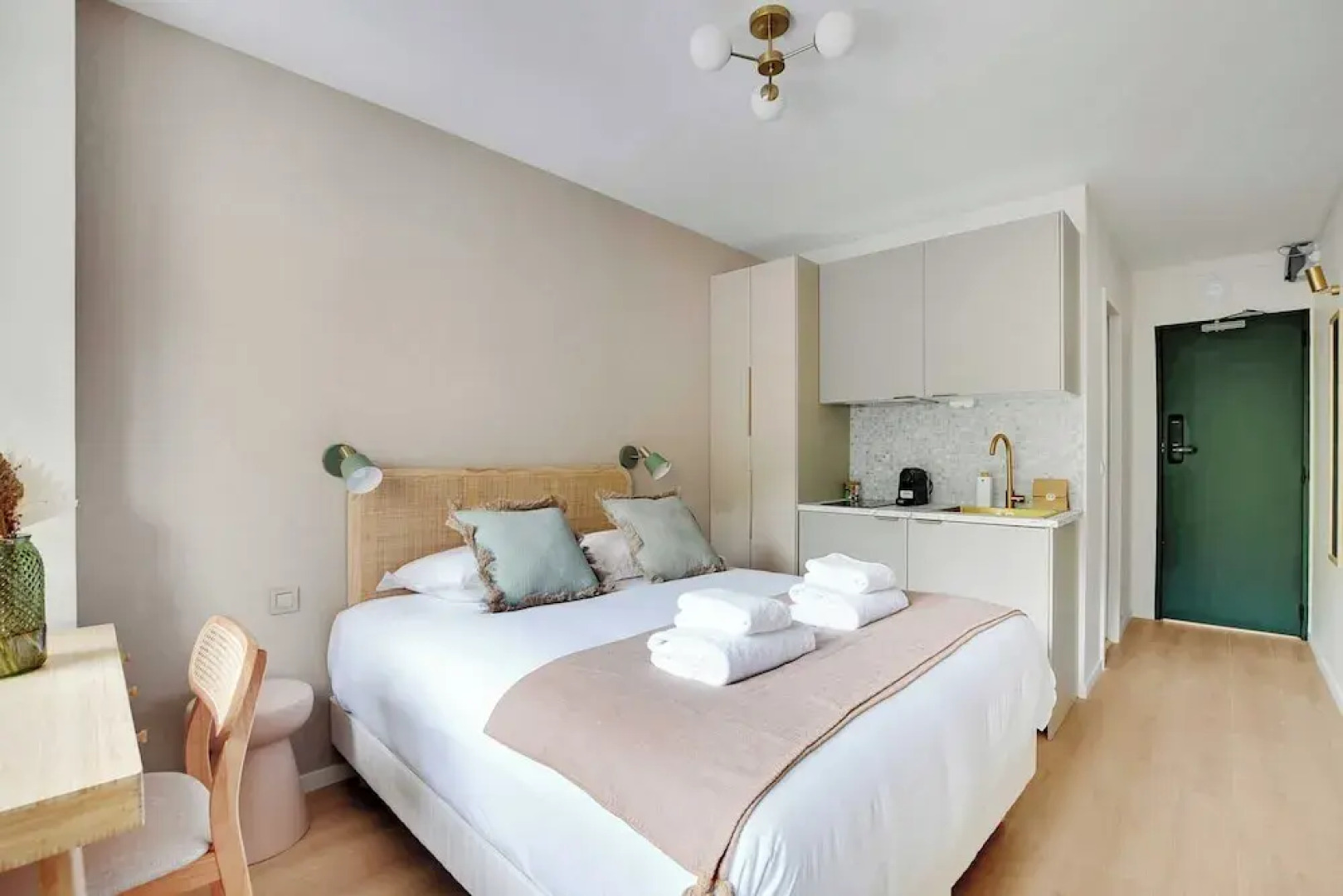 Modern "green Suites" Residence - Meudon/velizy