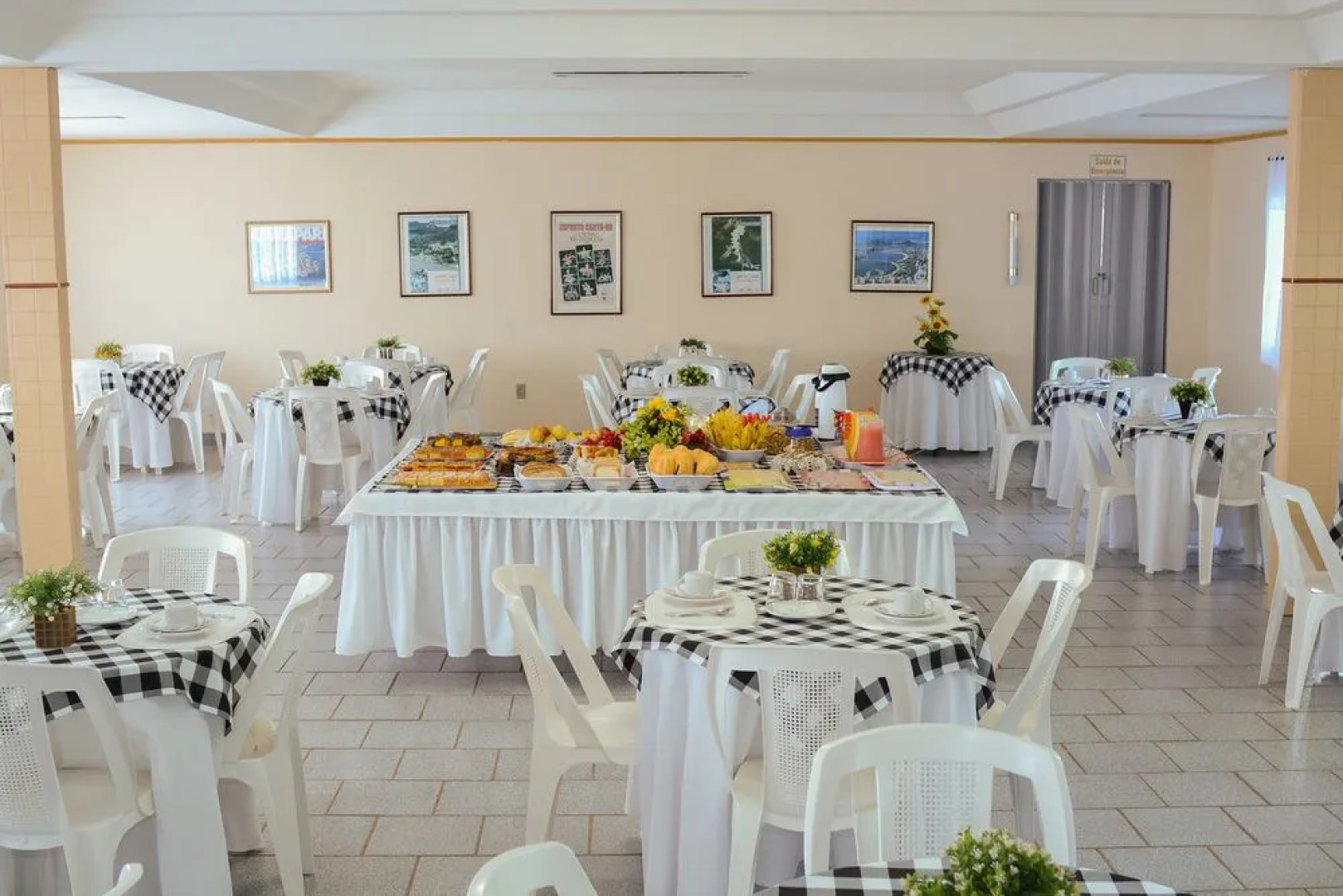 Costamares Pousada & Camping