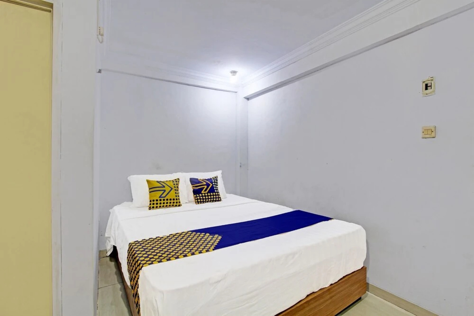 SPOT ON 91398 Homestay Tentrem 1