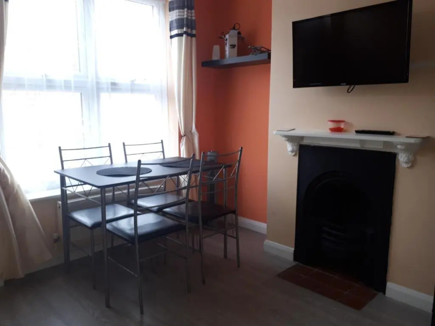 St Giles, Thetford, 2br House