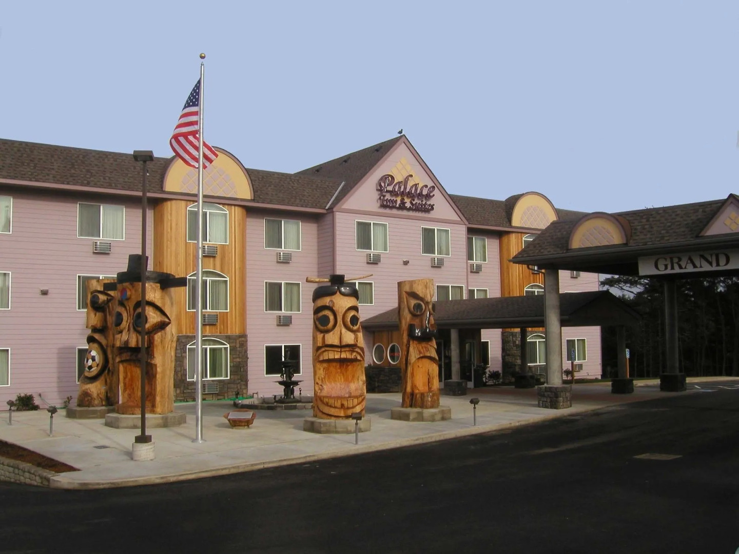 Palace Inn Suites Lincoln City